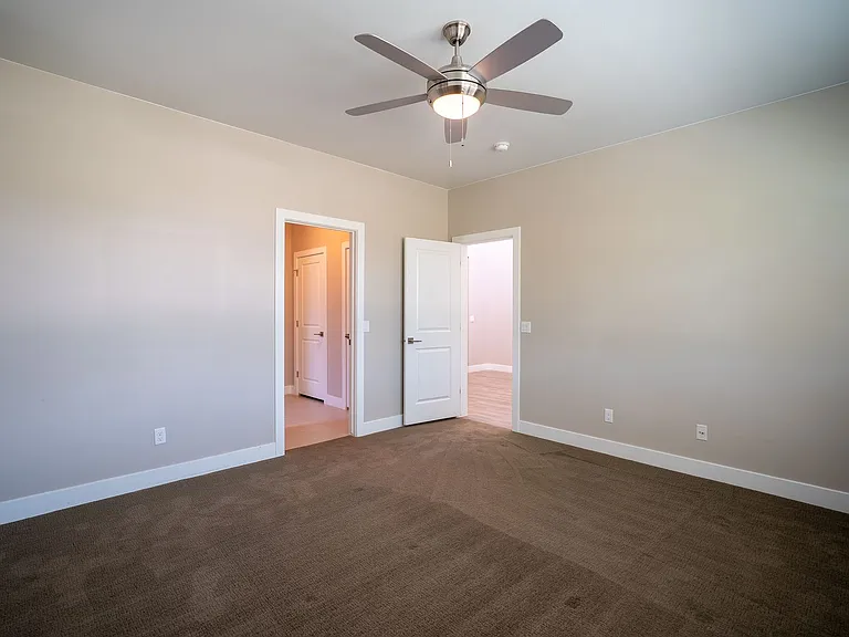 1504 W Shinnecock Dr — Photo 14