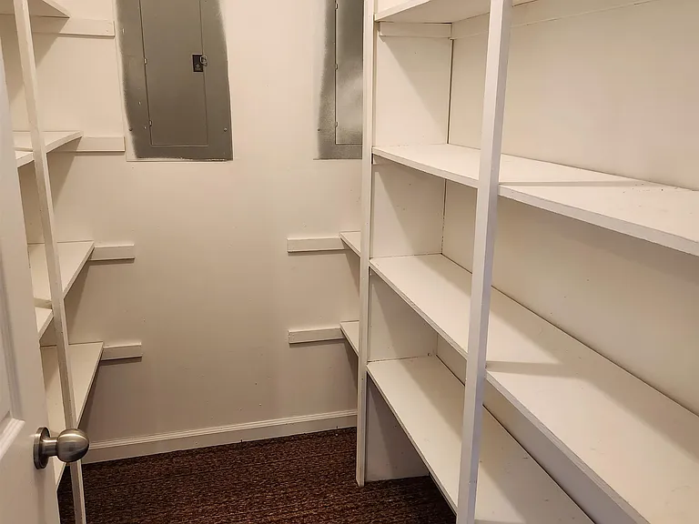 7188 Pleasant Ridge Rd — Photo 10