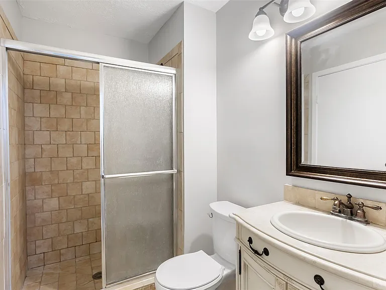 2108 W Lacey Oak Cir — Photo 19