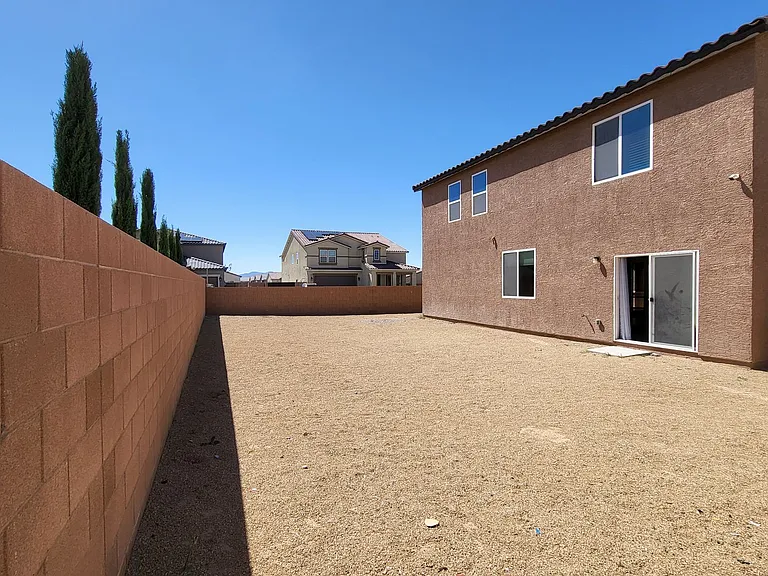 3807 E Summit Ave — Photo 62