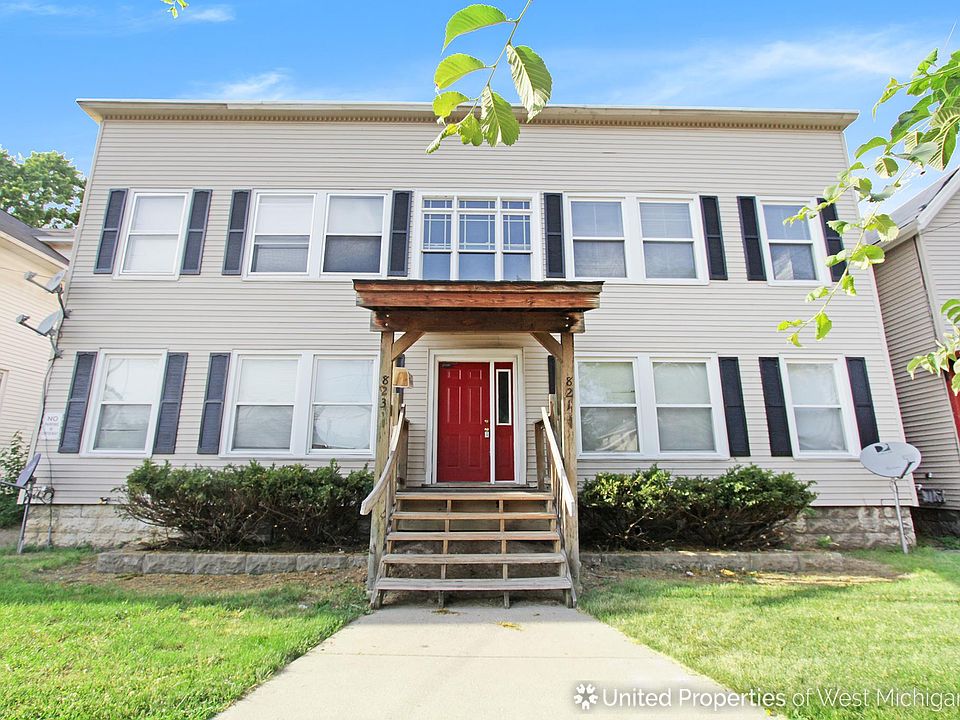 1st image of 821 Douglas St NW