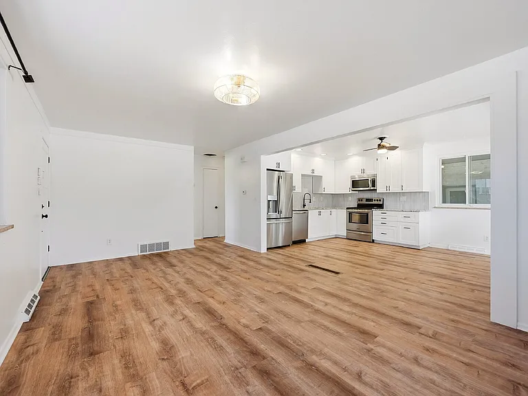 6610 Depew Ct — Photo 5