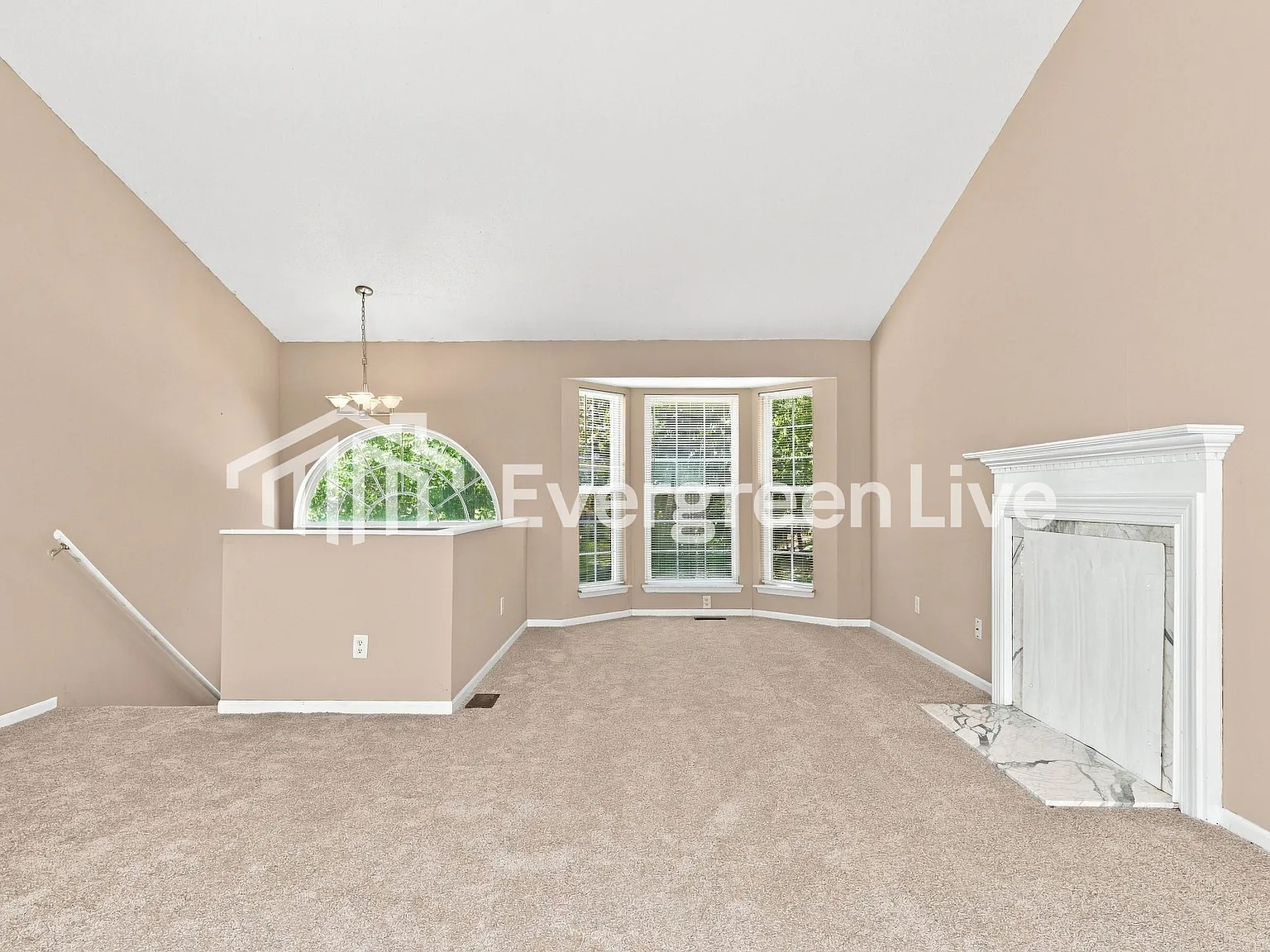 3 bed, 2.0 bath, 1164 sqft, $1,945 — Photo 2