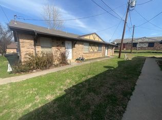 217 Pine Meadow Dr, Kennedale, TX 76060