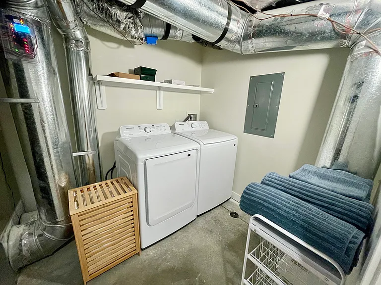 2442 Carrollton Ave #B — Photo 18