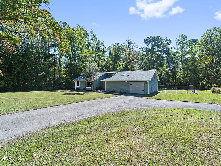 420 Ridge Rd — Photo 20
