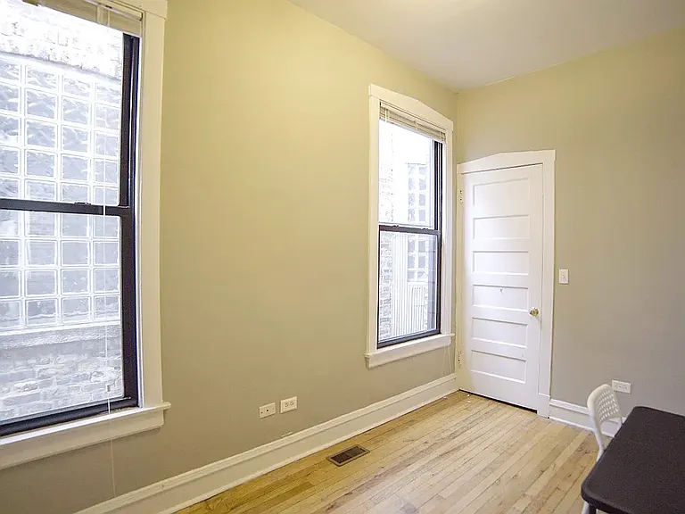 1513 W Addison St #2 — Photo 11