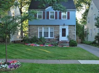 1012 Rushleigh Rd, Cleveland, OH 44121