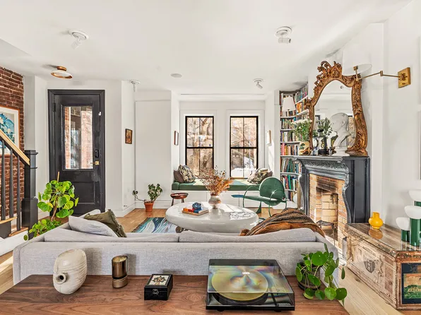 795 Hancock Street image 1 of 22