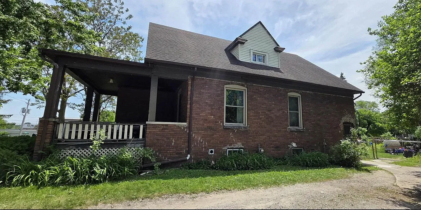 3 bed, 1748 sqft, $1,295 — Photo 2