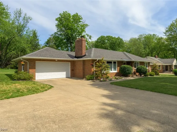 34995 Solon Rd, Solon, OH 44139