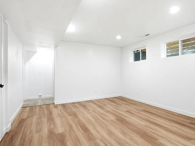 1603 S Major St #B — Photo 12