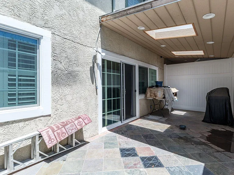 7046 De Celis Pl #6 — Photo 10