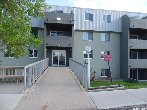 UNIT 102-550 Laurier STREET, Moose Jaw, SK S6H 6X6