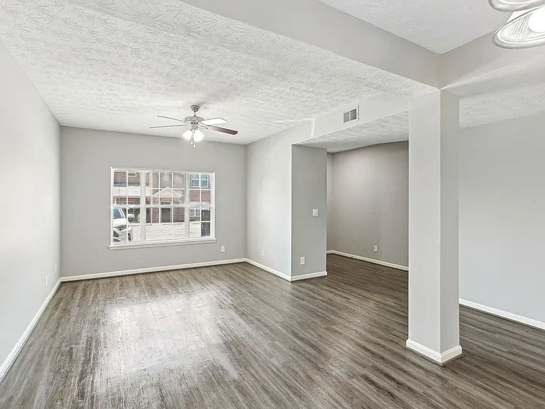 Orchard Hills Apartments — Photo 26