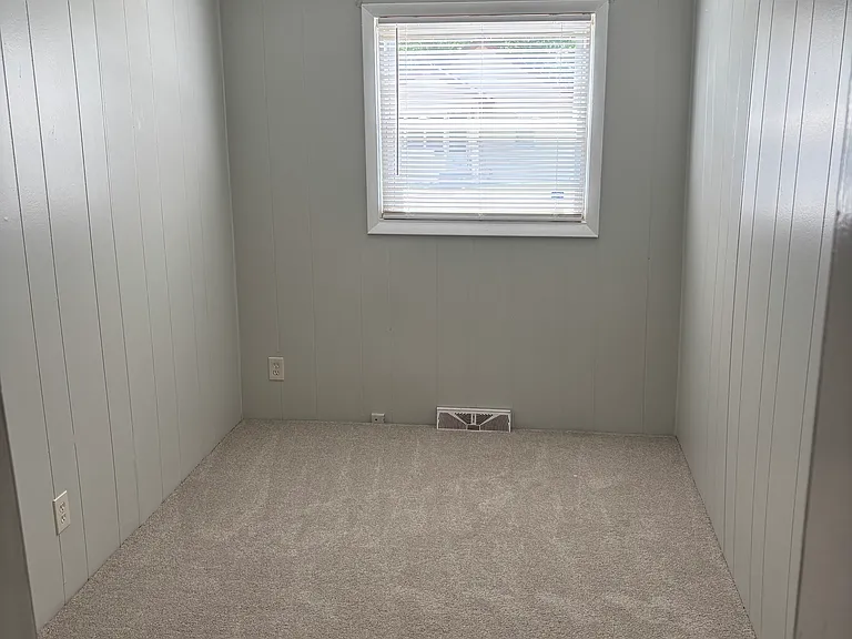 2312 Witters St — Photo 5