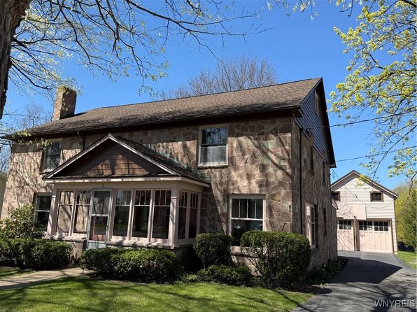7 West Ave, Elba, NY 14058