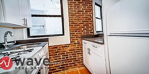 Rented by Wave Real Estate Group