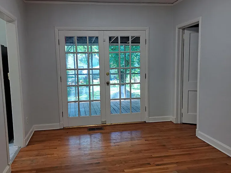 3243 Wellington Rd — Photo 8