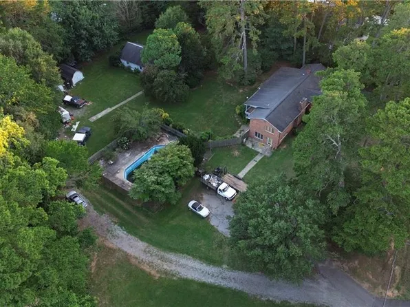 4162 Glenn Hi Rd, Winston Salem, NC 27107