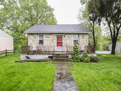 22 John St, New Windsor, NY, 12553