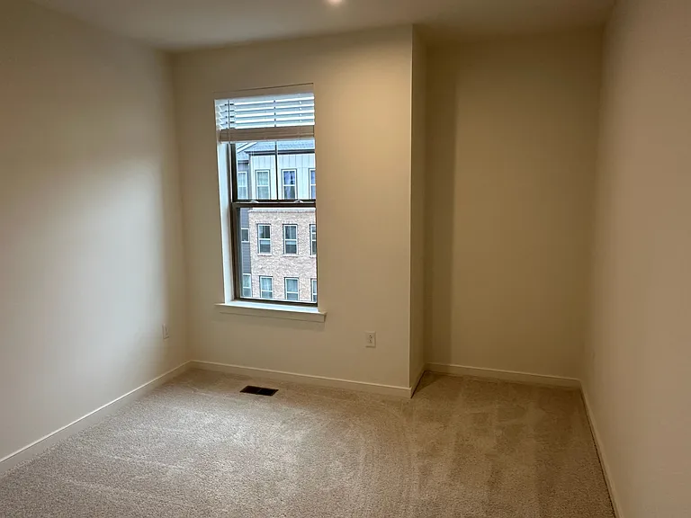 20973 Bluebird Sq — Photo 2