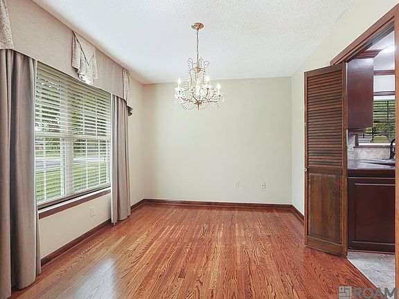4th image of 1103 Rue Desiree