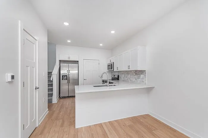 2529 Guilford Ave #A — Photo 9
