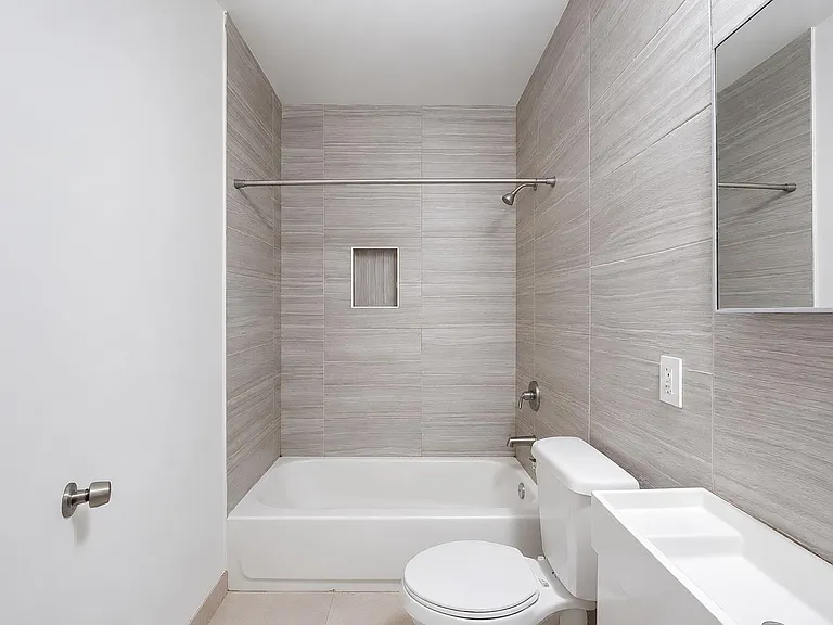 195 Webster Ave #3 — Photo 8