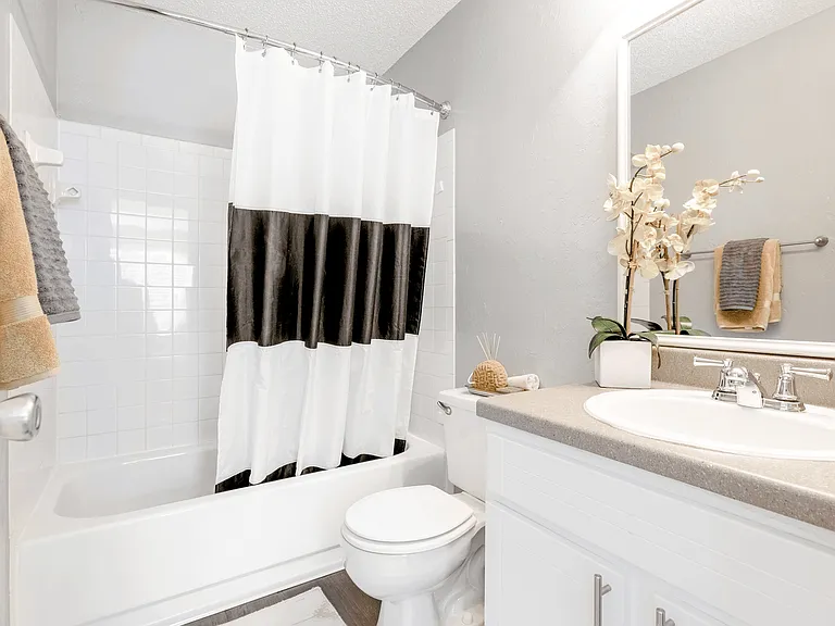 7916 Harris Hill Ln — Photo 101