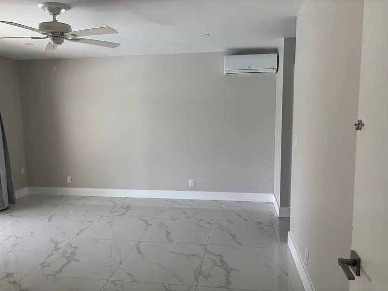 E Oakmont Dr — Photo 9