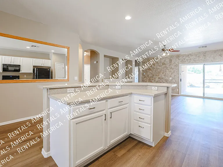 11925 W Jefferson St — Photo 8