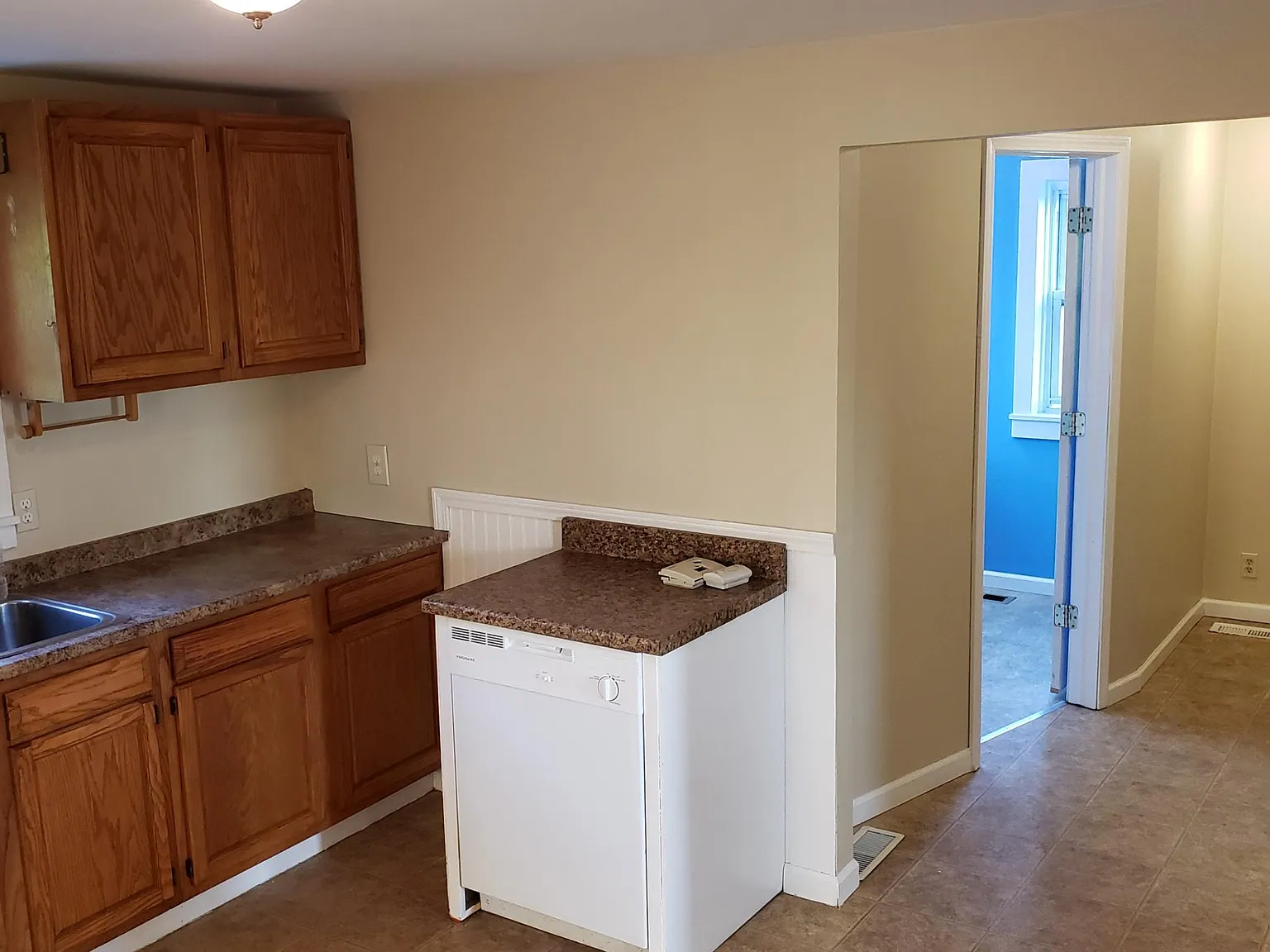 3309 Creek Rd — Photo 4