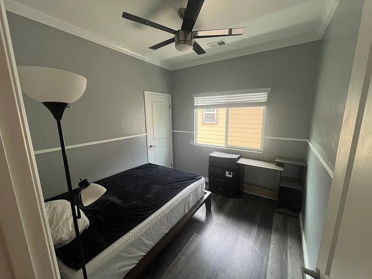 1291 Donax Ave — Photo 3