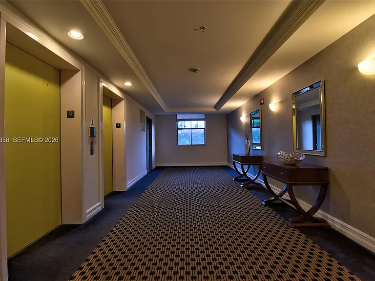 1919 Van Buren St #311A — Photo 21