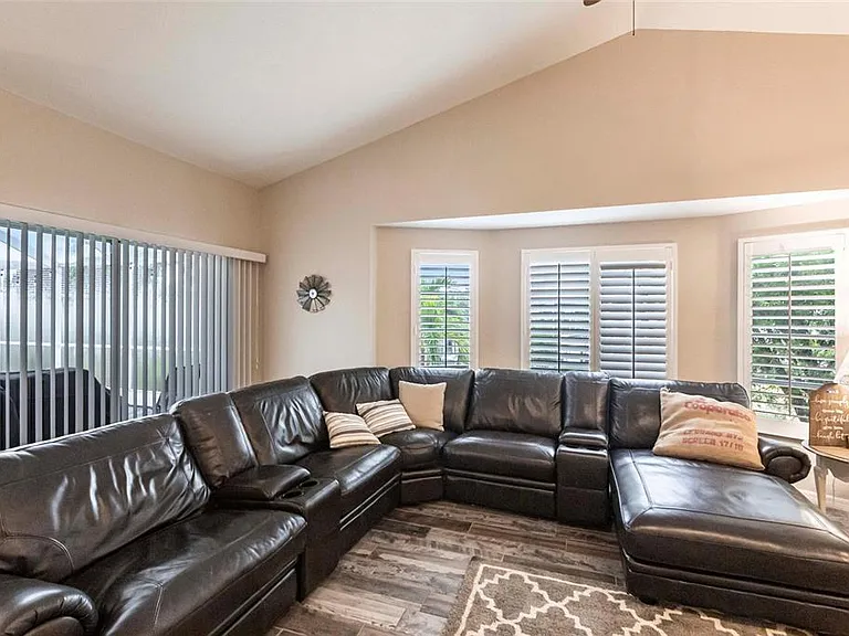 1503 Suzi St — Photo 23