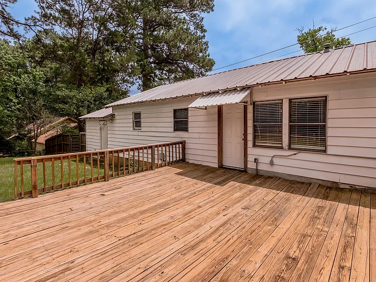 2538 Sycamore Ave — Photo 25