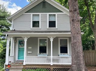 31 Perkins Ave, Northampton, MA 01060