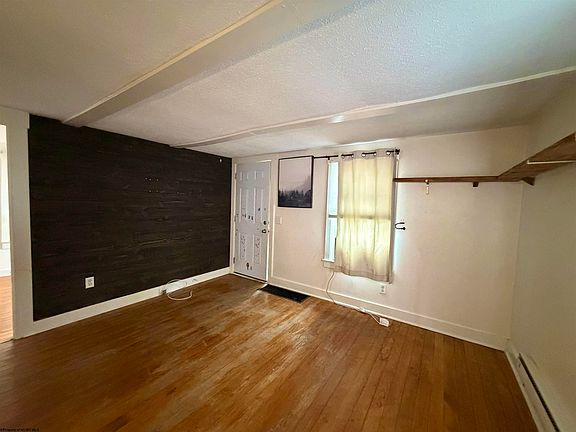 3rd image of 245 Smithtown Rd