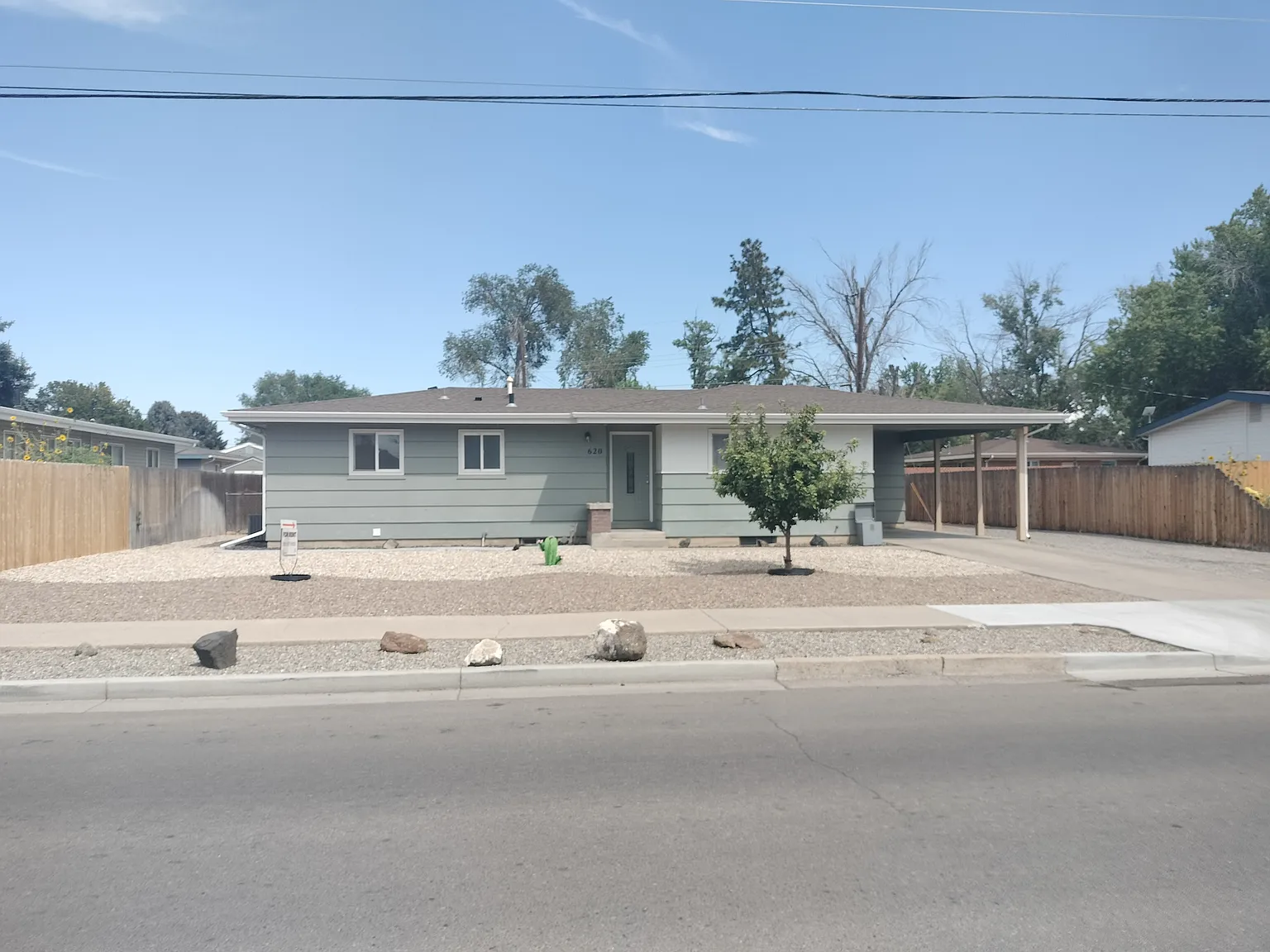 620 E 10th North St - - — Photo 2