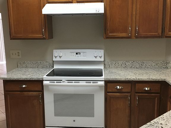 4th image of 1731 W Deacon Dr