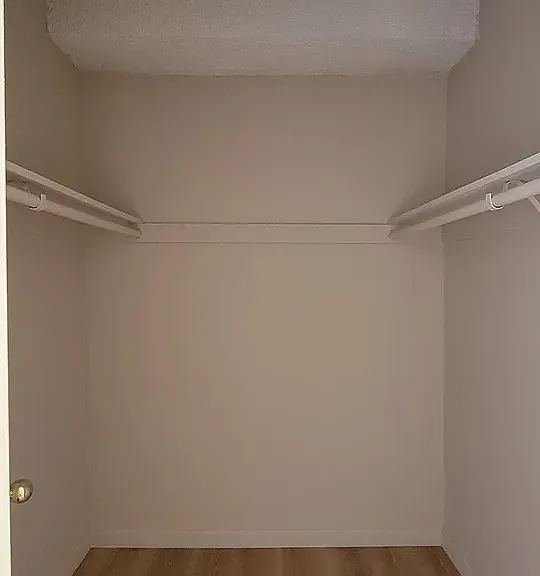 Walk in closet