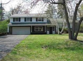 2516 Peters Ln, Niskayuna, NY 12309