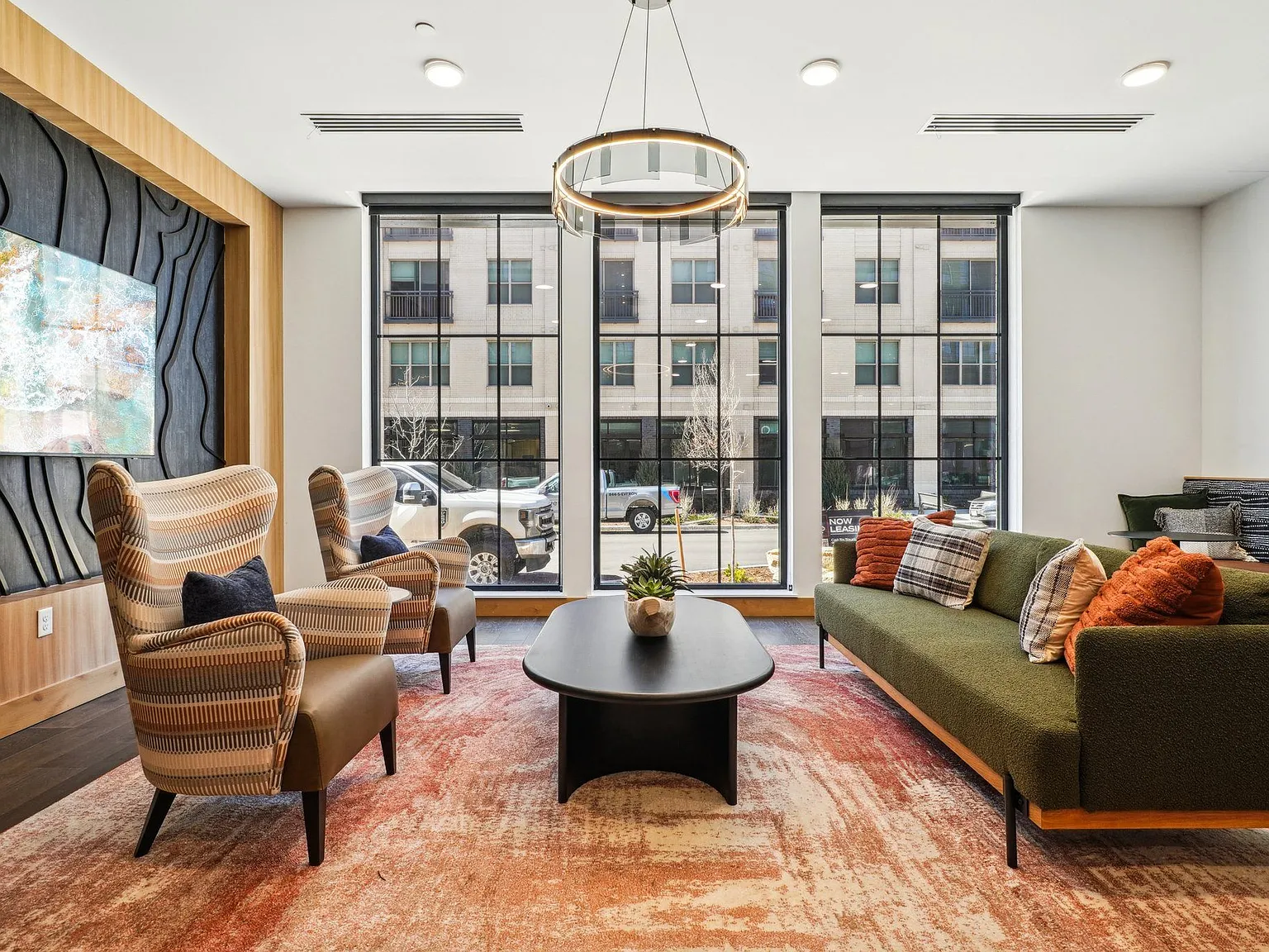 Oso Apartments — Photo 3