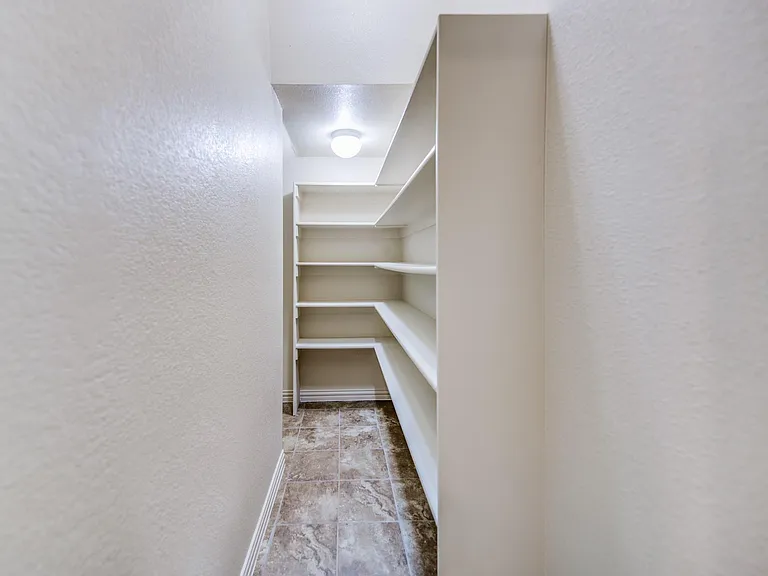 2920 Peyton Brook Dr — Photo 8