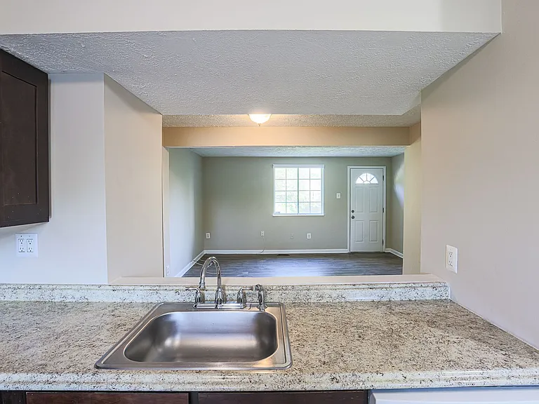 2509 Merrick Ct — Photo 6