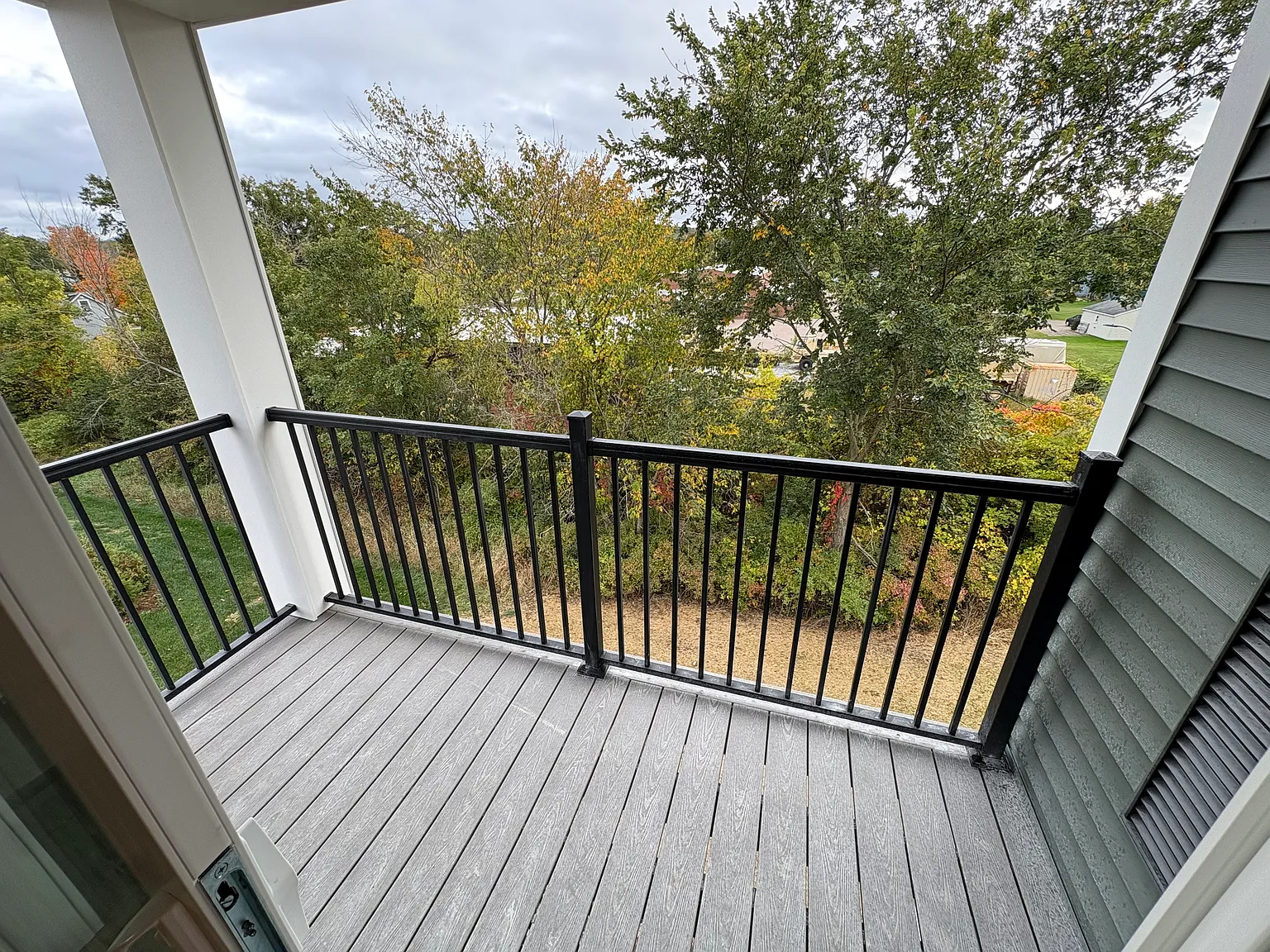 1 bed, 689 sqft, $1,850 — Photo 4