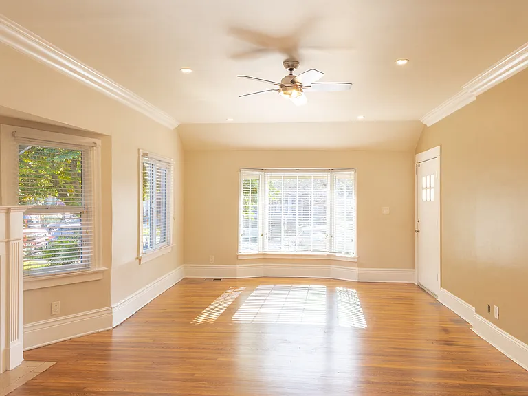 4210 Halldale Ave — Photo 5