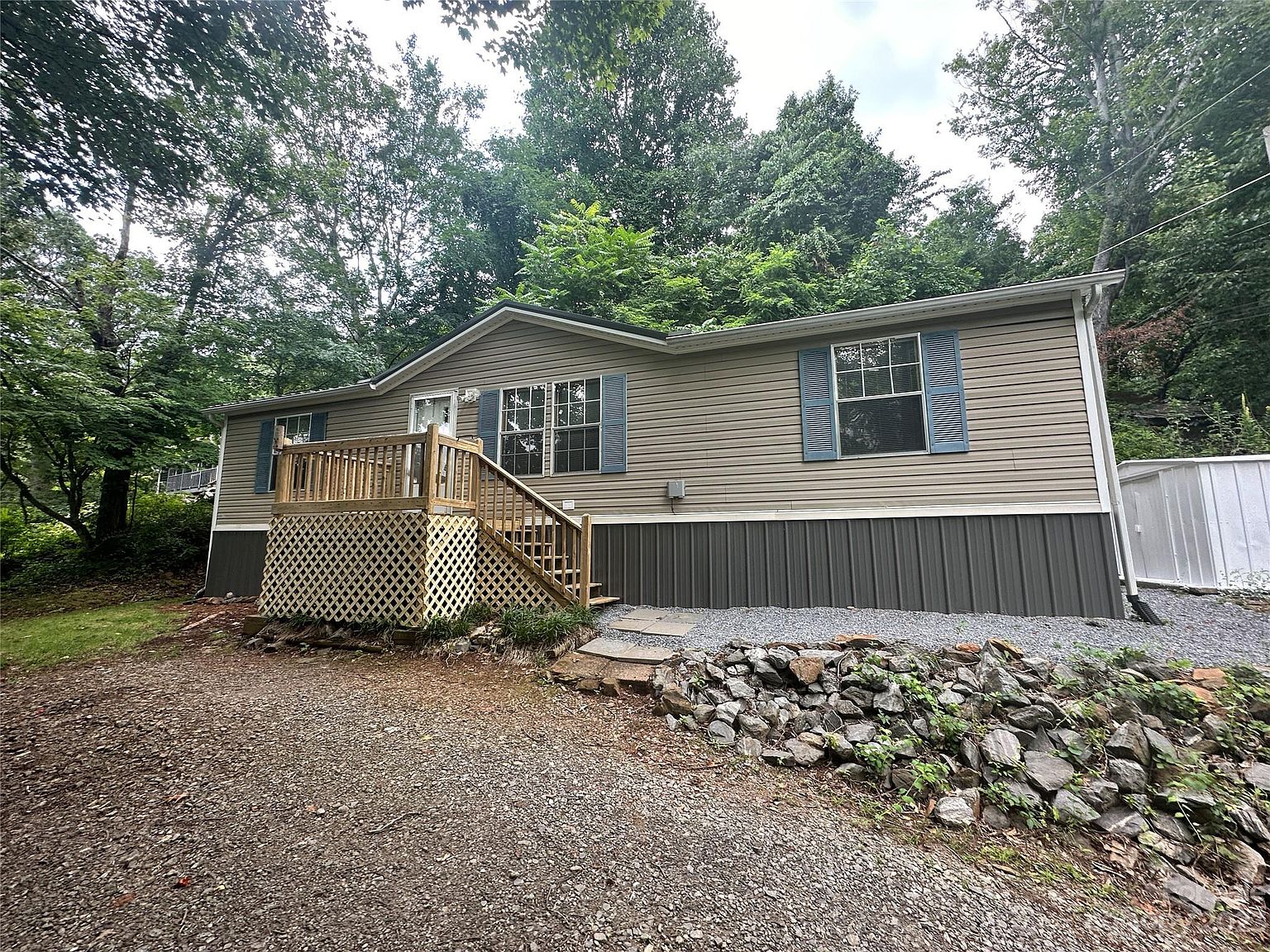 205 Westwood Ave, Swannanoa, NC 28778 MLS 4053848 Zillow