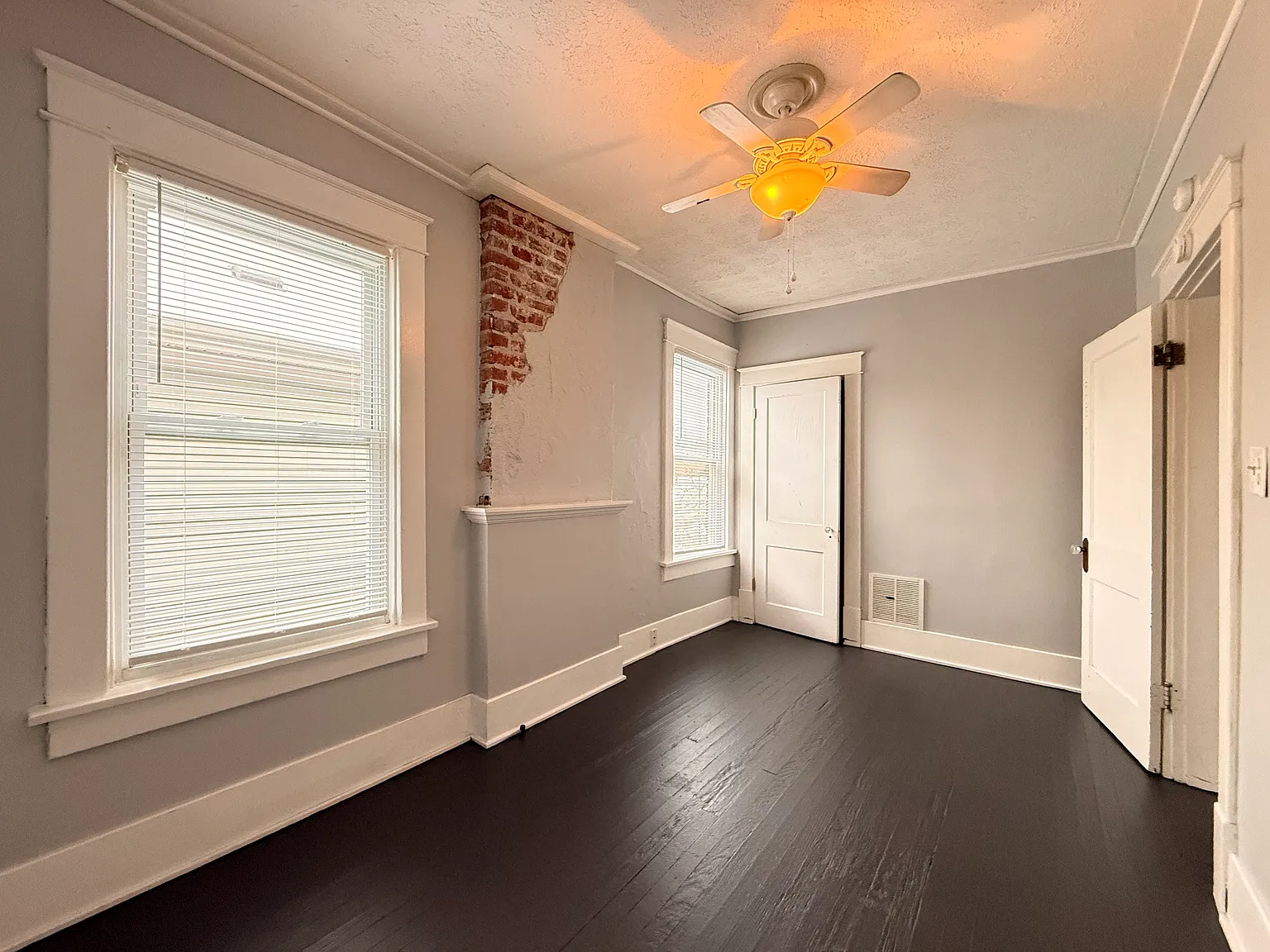 3 bed, 1600 sqft, $1,475 — Photo 2